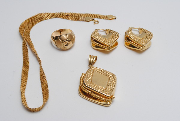 Subasta de Monte de Piedad de F. Ibercaja - Zaragoza